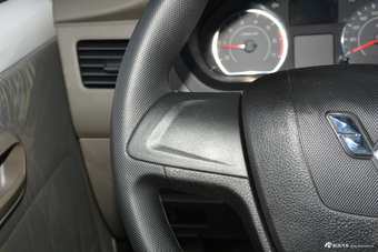 2016款五菱荣光V 1.2L手动实用型