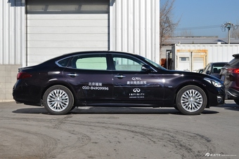 2019款英菲尼迪Q70L 2.0T自动豪华版