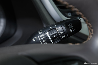 2015款全新途胜1.6T自动四驱旗舰型