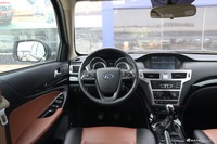 2017款揽福1.9T手动柴油两驱豪华版7座