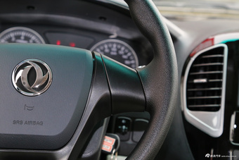 2017款菱智M3L改款1.6L手动7座舒适型