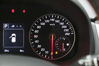 2016款ix25 1.6T自动双离合两驱智能型GLS