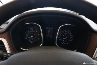 2018款领主2.5T手动柴油大双两驱豪华型