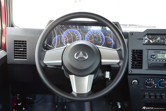 2016款战旗2.0L手动角斗士豪华型 国V