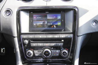 2015款捷豹XJL 3.0L自动SC两驱尊享商务版