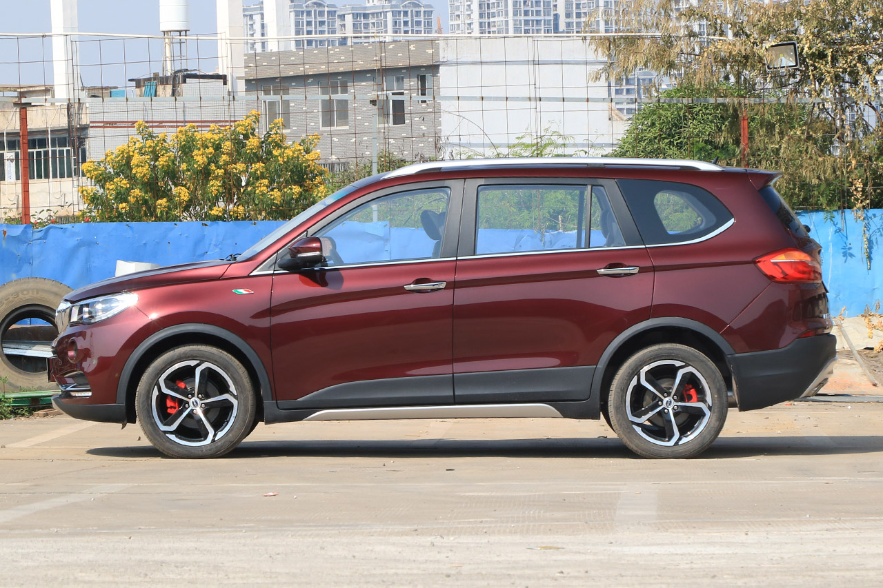 2017款斯威X7 1.5T自动智享型