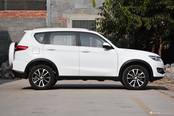 2017款凯翼X3 1.6L手动豪华版