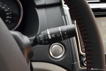 2018款哈弗M6 1.5T自动精英型