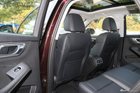 2017款众泰SR7 1.5T自动魔方之梦版