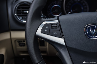 2015款逸动1.6L手动豪华型国5