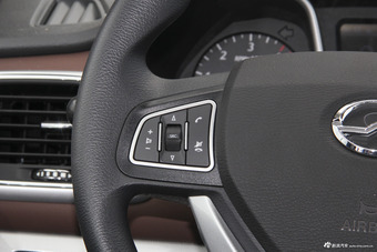 2018款领主2.5T手动两驱精英型大双JE4D25Q5A