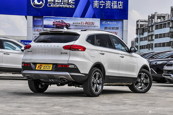 2016款猎豹CS10 2.0T自动尊享型