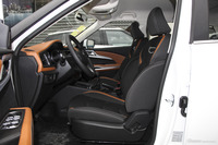 2017款众泰T300 1.5L手动精英型 