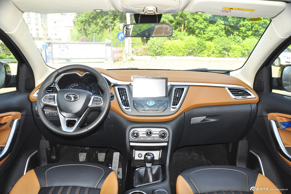 2015款DX7 2.0T手动运动豪华型