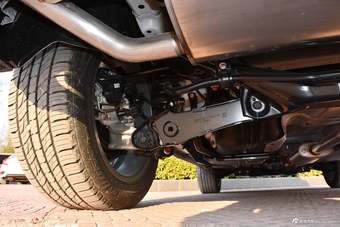 2017款哈弗H6 换代 红标 1.5T 自动两驱智尚型