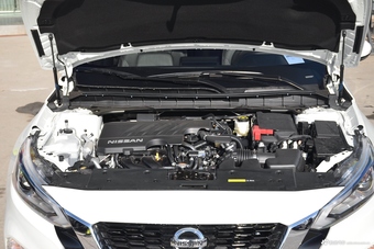 2019款天籁2.0L自动XL舒适版图片