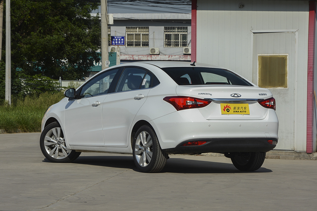 2017款艾瑞泽5 1.5L自动领潮版