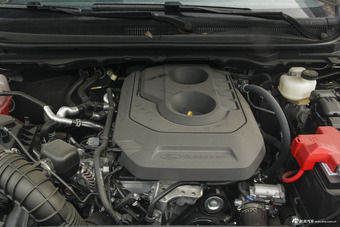 2017款撼路者2.0T自动四驱旗舰版汽油7座 