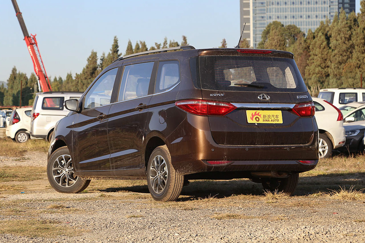 2016款长安欧尚1.5L手动豪华型