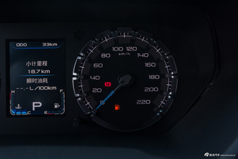  2018款福美来F5 1.6L自动豪华版