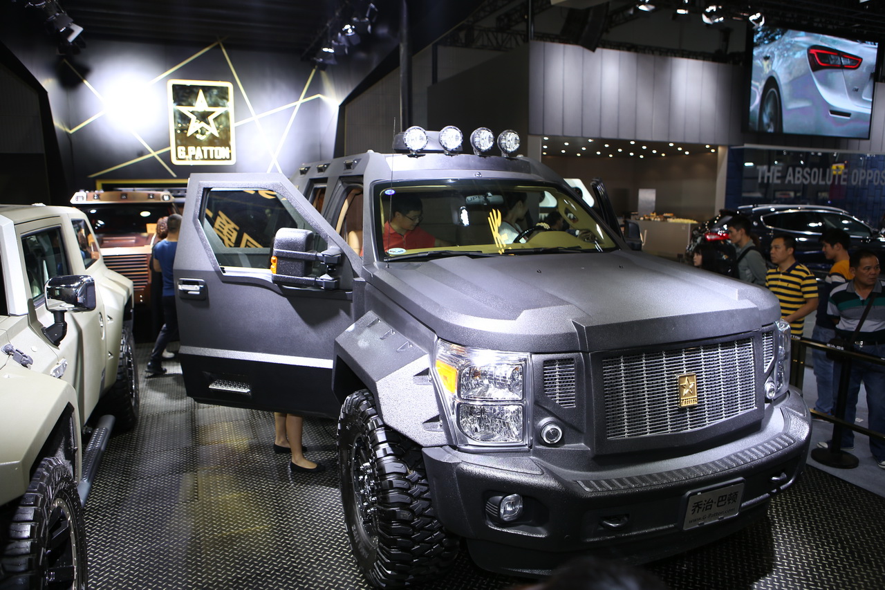 乔治巴顿 17款超级越野车