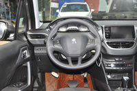 2016款标致2008 1.2THP 自动时尚版