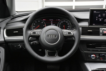 2017款奥迪A6 1.8T自动Avant时尚型