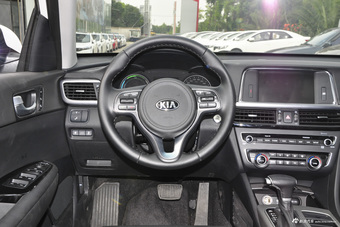 2016款起亚K5 2.0L自动PREMIUM