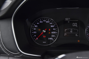 2018款荣威RX5 1.5T 20T自动两驱旗舰版