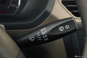 2017款五菱之光V 1.2L手动基本型 LMH