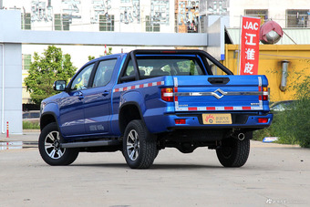 2017款黄海N3 2.5T手动两驱运动版XD25T5