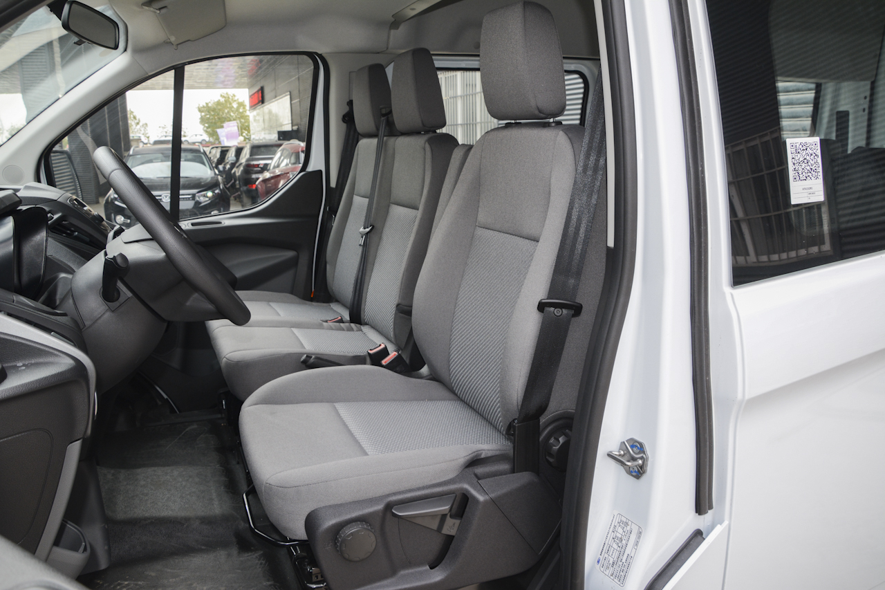 2017款新全顺2.0T中轴中顶柴油Diesel 5/6座Kombi国5