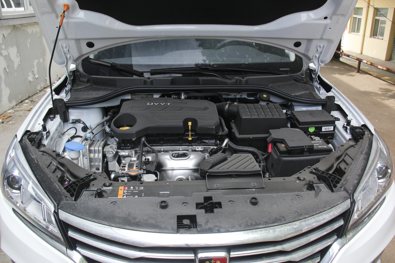 2018款荣威360 PLUS 1.5L自动豪华版