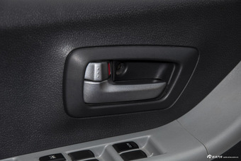 2013款奥拓1.0L手动豪华型 海沙蓝