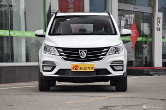 2017款宝骏560律动版1.5T手动尊享型