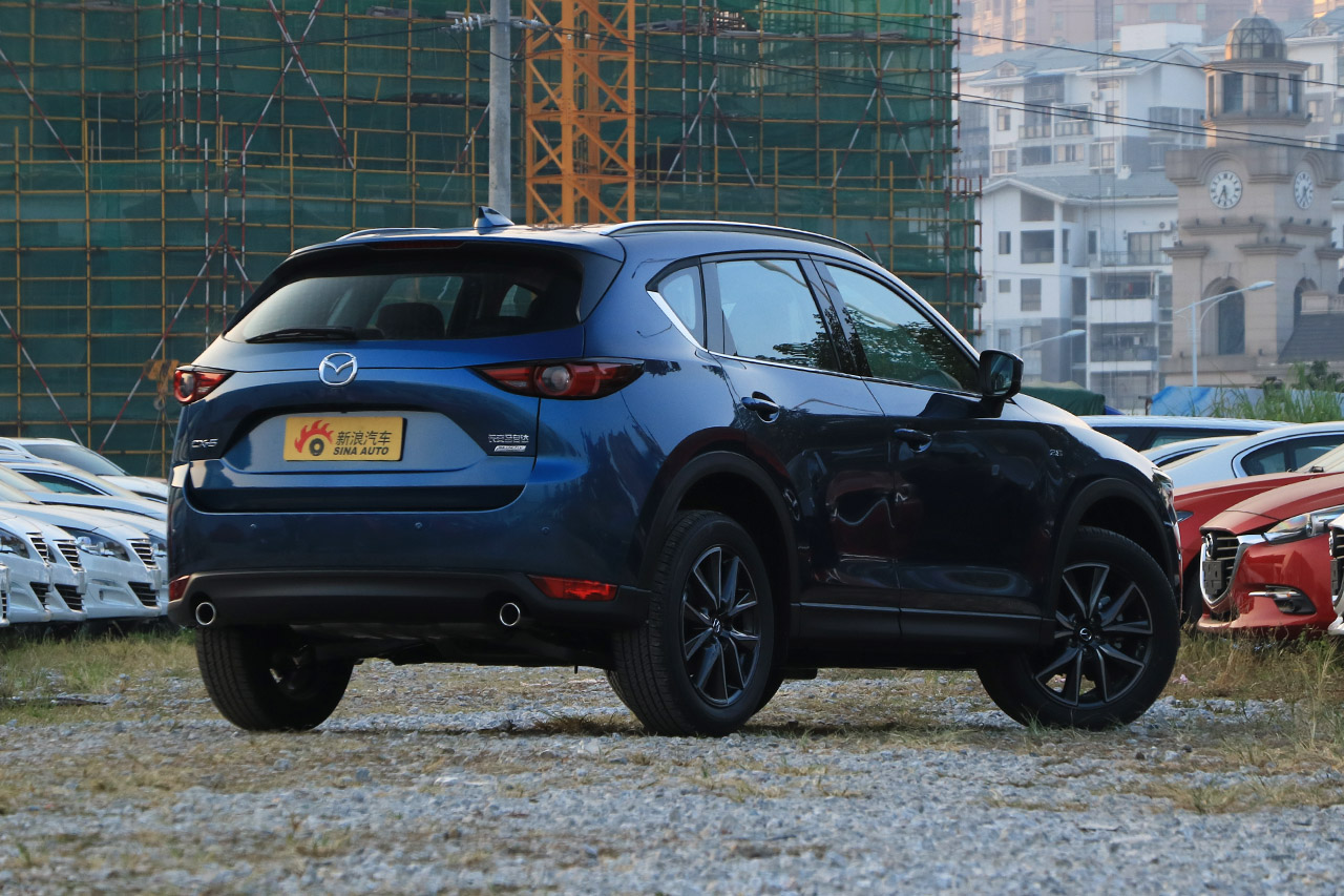 2017款马自达CX-5 2.5L自动两驱智尊型