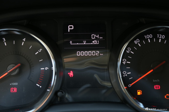 2017款雪铁龙C3-XR 1.6L自动先锋型