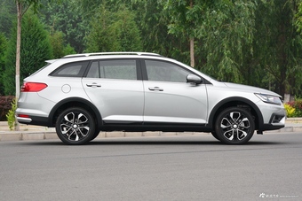 2018款一汽骏派CX65 1.5L手动智联豪华型