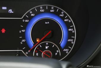 2017福美来七座版1.5T手动适·悦型7座