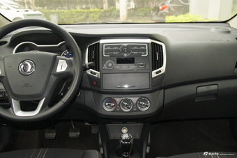 2016款风神AX3 1.5L自动尚酷型