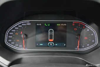 2017款瑞虎7 SPORT 1.5T自动豪华版