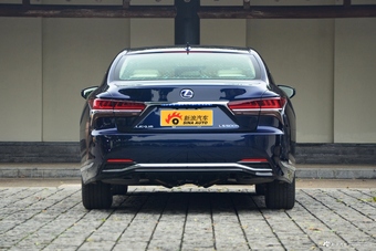 2018款雷克萨斯LS 3.5L自动500h行政版
