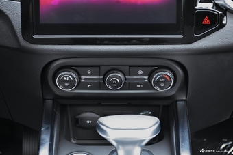 2017款瑞虎5X 1.5T自动精英型