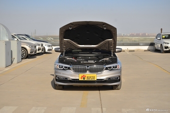 2019款宝马5系2.0T自动530Li领先型豪华套装