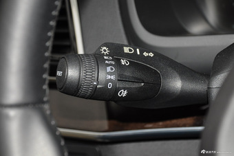 2016款沃尔沃XC90升级版 2.0T自动 T6智雅版