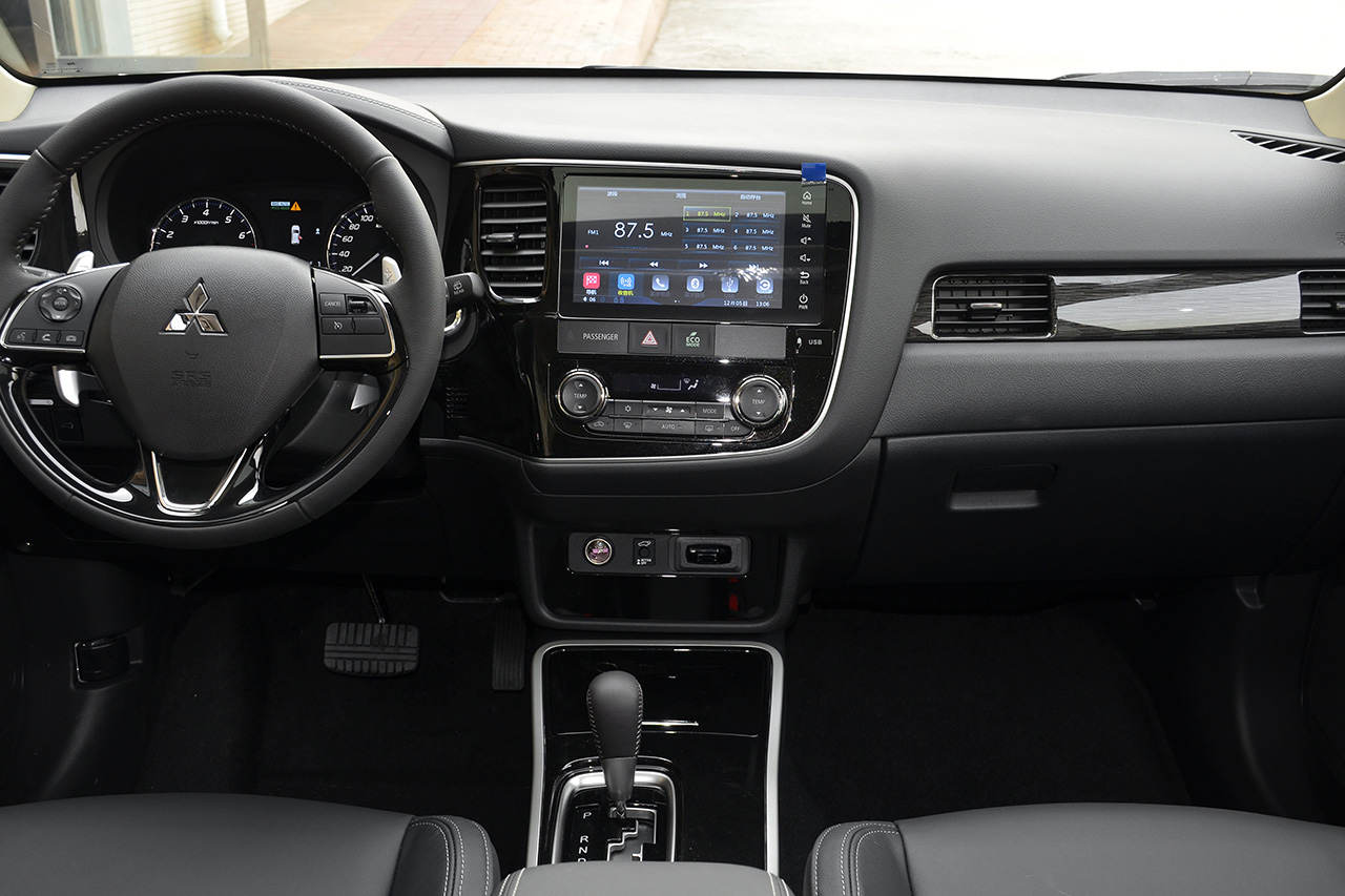 2019款欧蓝德 2.4L自动致享版 