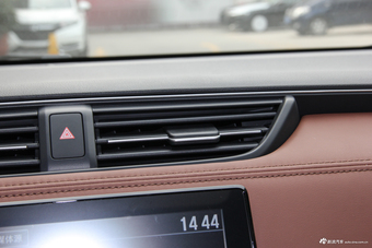 2019款凌派1.0T自动旗舰版180Turbo