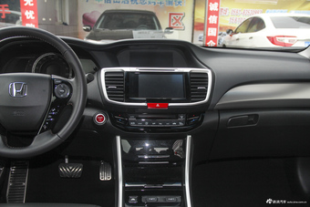 2016款雅阁混动2.0L自动锐领版