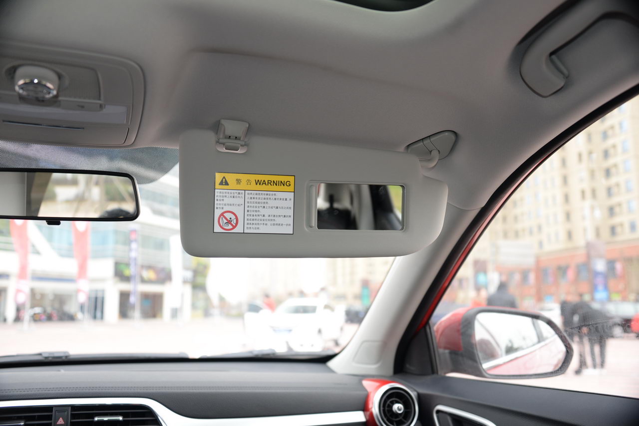 2017款名爵ZS1.0T自动顶配版