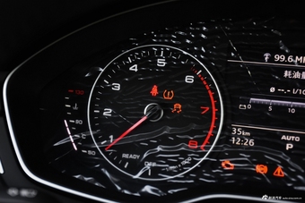 2017款奥迪A4L Plus 2.0T自动40TFSI进取型